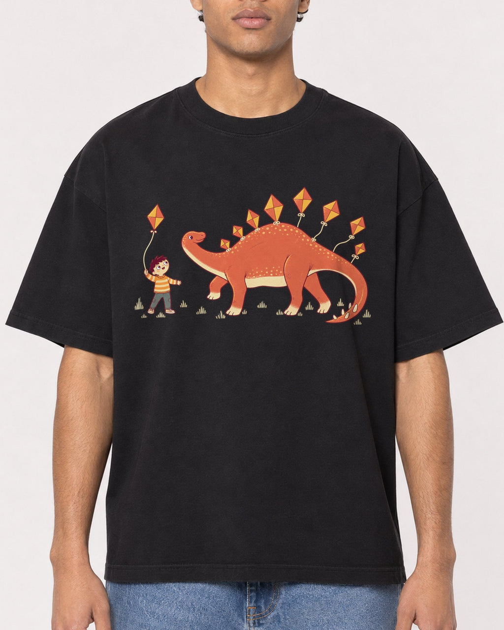 Mockup Boxy Heavyweight Tee Black male close-up 10