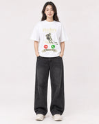 Mockup Boxy Heavyweight Tee White female full-body 03