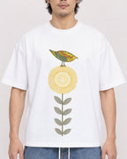 Mockup Boxy Heavyweight Tee White male close-up 03