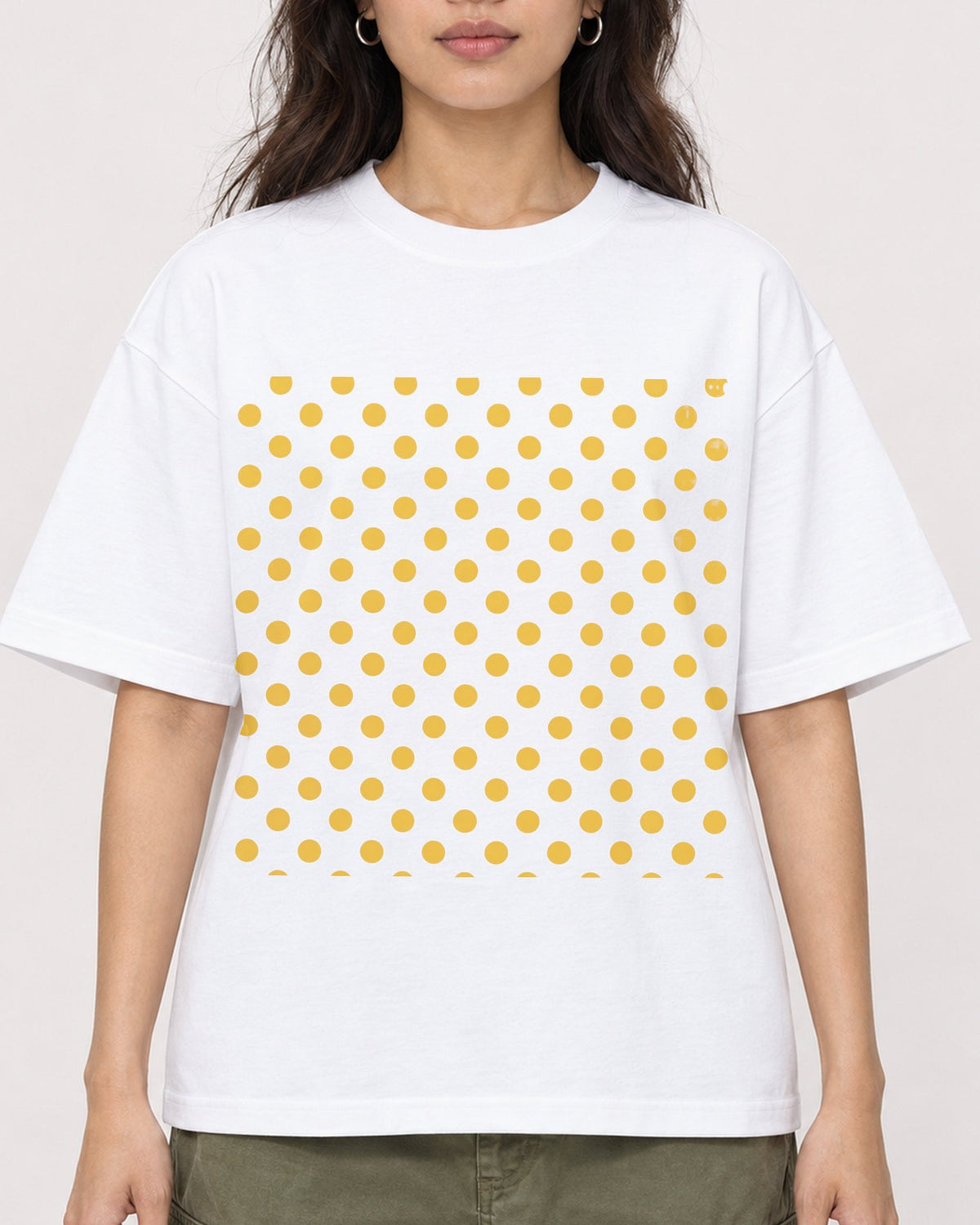 Mockup Boxy Heavyweight Tee White female close-up 02