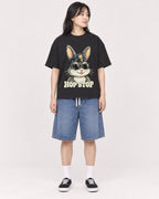 Mockup Boxy Heavyweight Tee Black female full-body 13