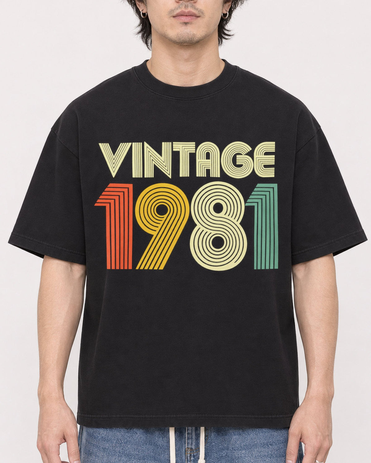 Mockup Boxy Heavyweight Tee Black male close-up 03