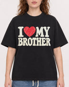 Mockup Boxy Heavyweight Tee Black female close-up 09