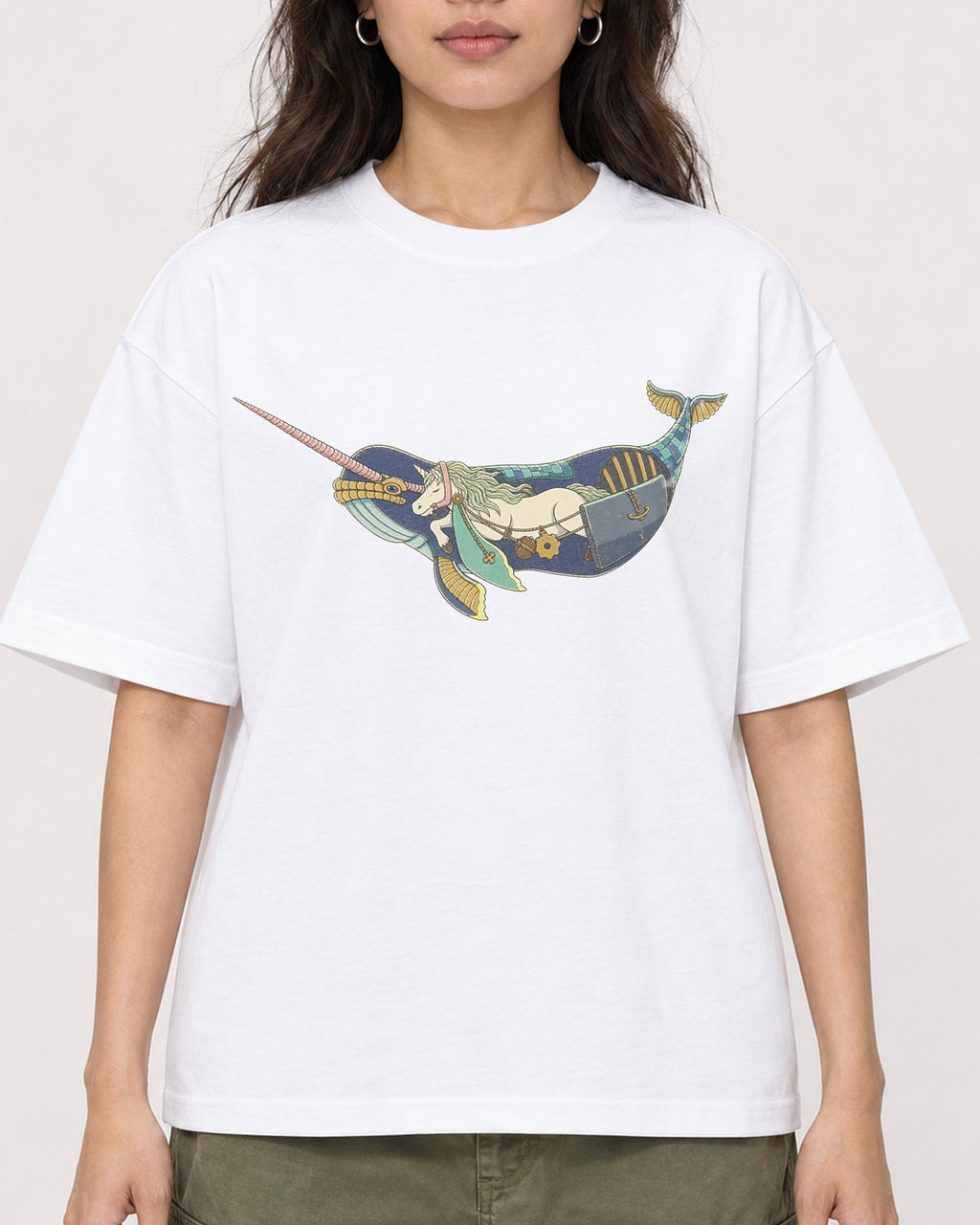 Mockup Boxy Heavyweight Tee White female close-up 02