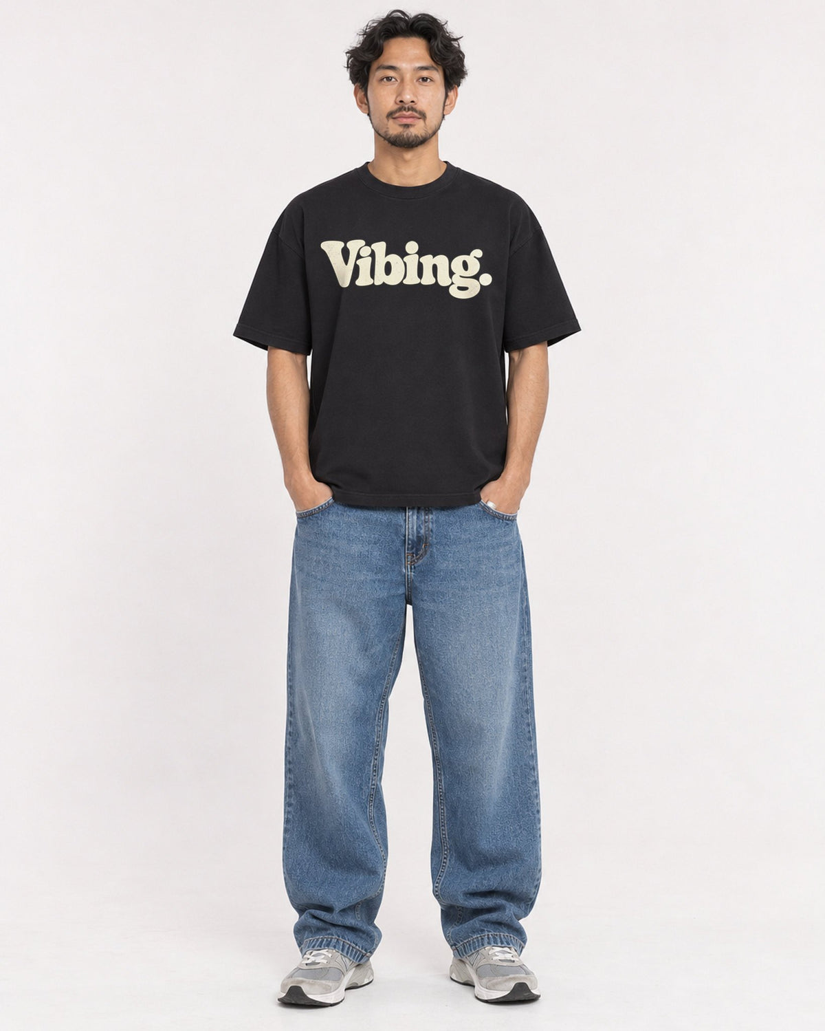 Mockup Boxy Heavyweight Tee Black male full-body 02