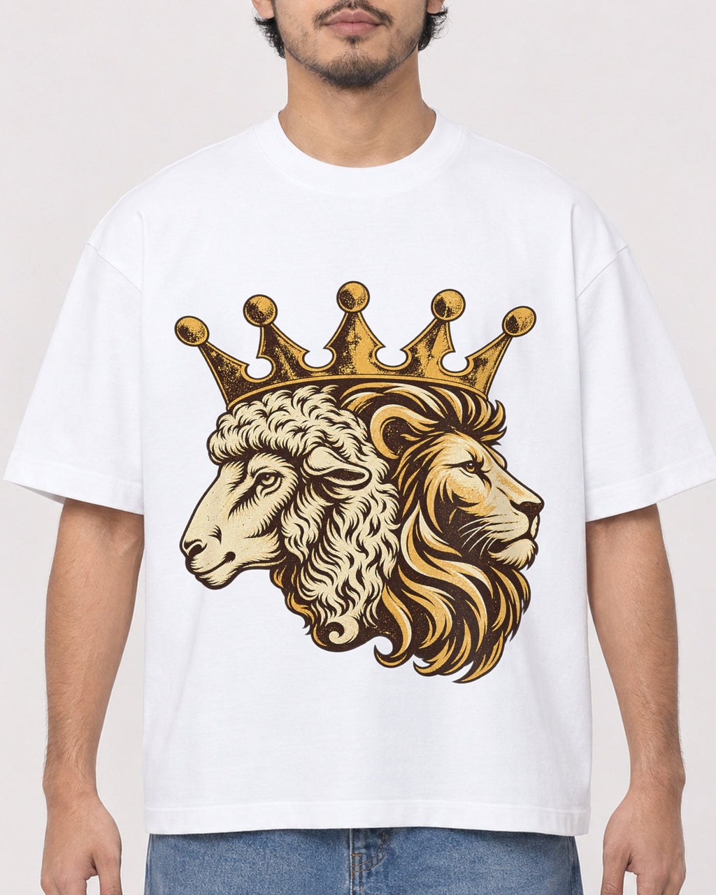 Mockup Boxy Heavyweight Tee White male close-up 02