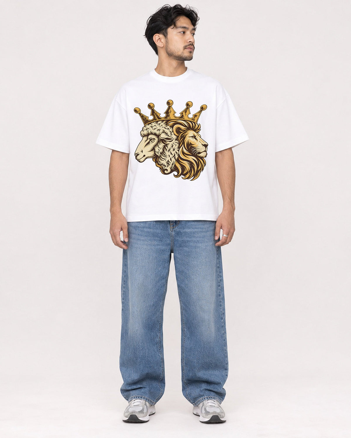 Mockup Boxy Heavyweight Tee White male full-body 02