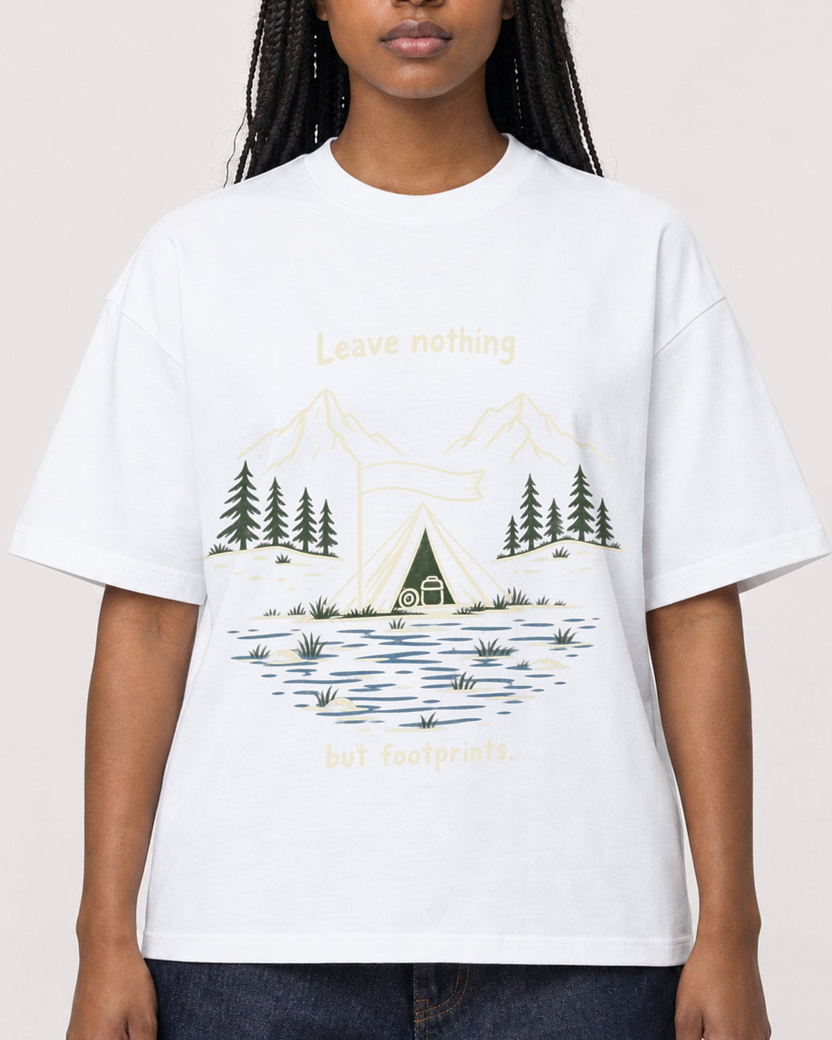 Mockup Boxy Heavyweight Tee White female close-up 04