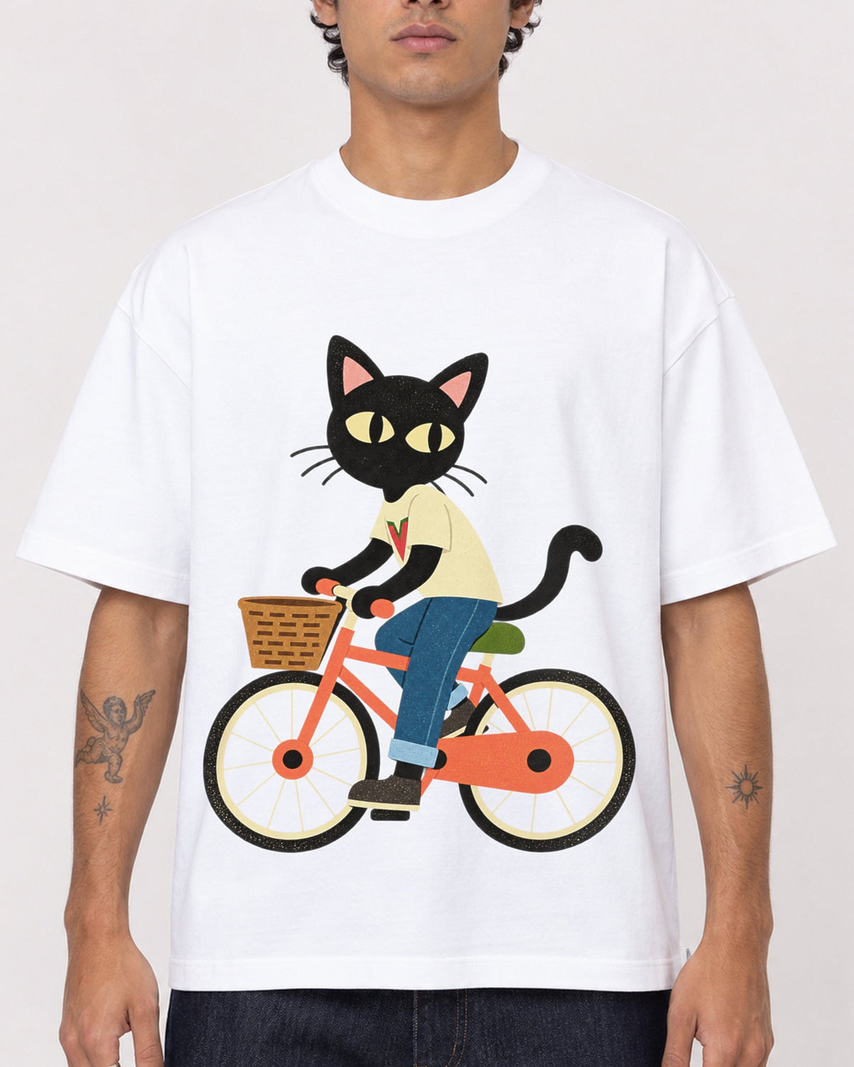 Mockup Boxy Heavyweight Tee White male close-up 06