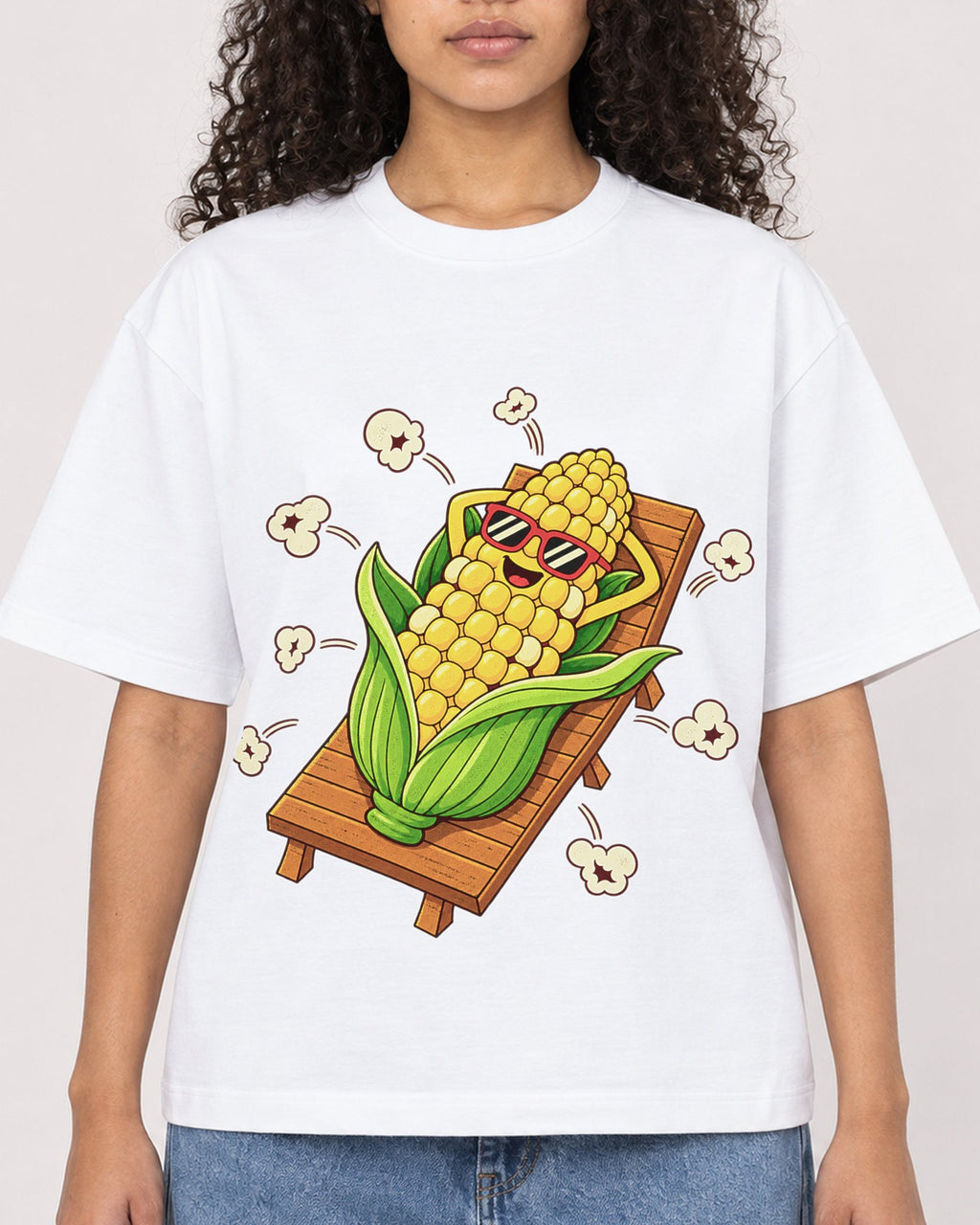 Mockup Boxy Heavyweight Tee White female close-up 10