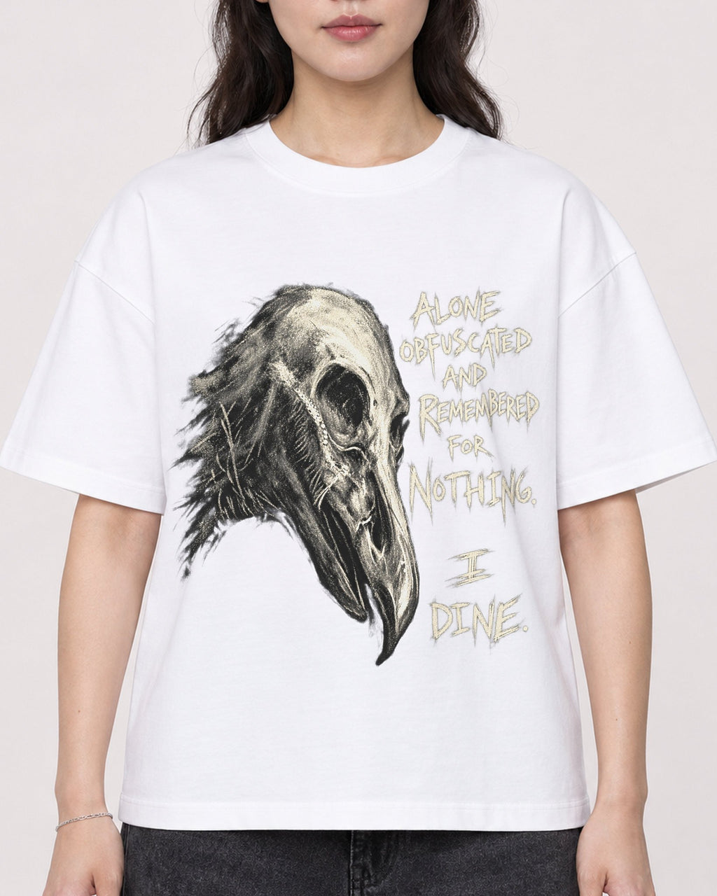 Mockup Boxy Heavyweight Tee White female close-up 03