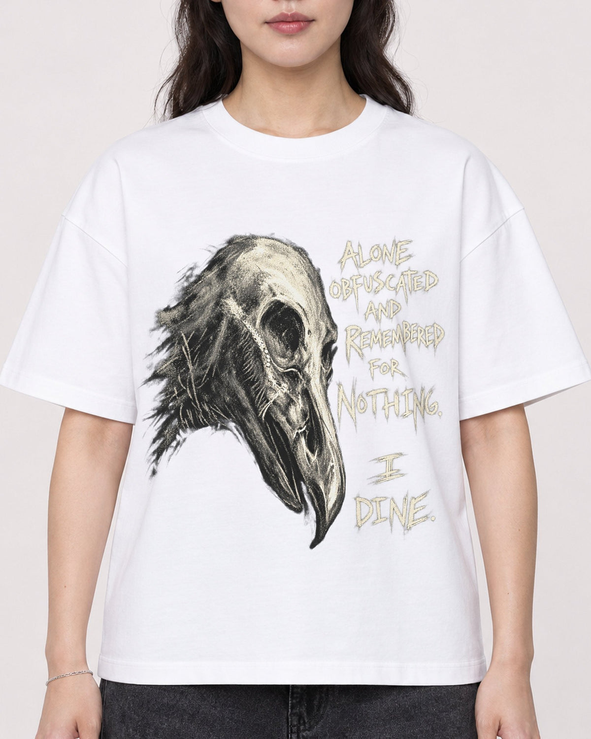 Mockup Boxy Heavyweight Tee White female close-up 03