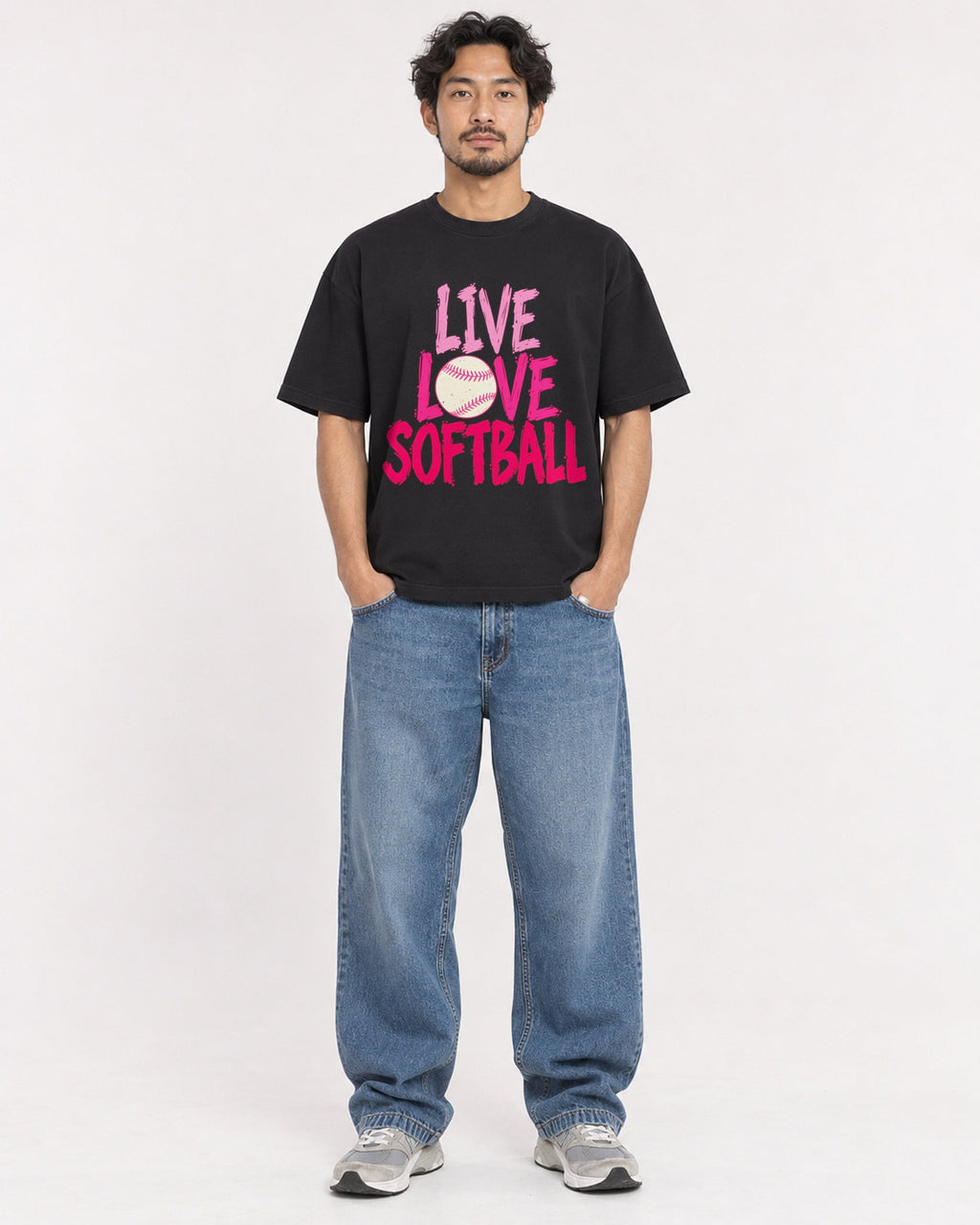 Mockup Boxy Heavyweight Tee Black male full-body 02