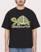 Mockup Boxy Heavyweight Tee Black male close-up 02