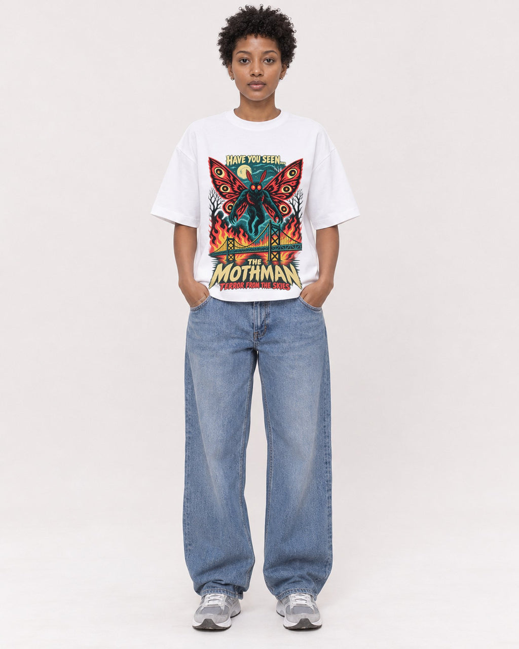 Mockup Boxy Heavyweight Tee White female full-body 35