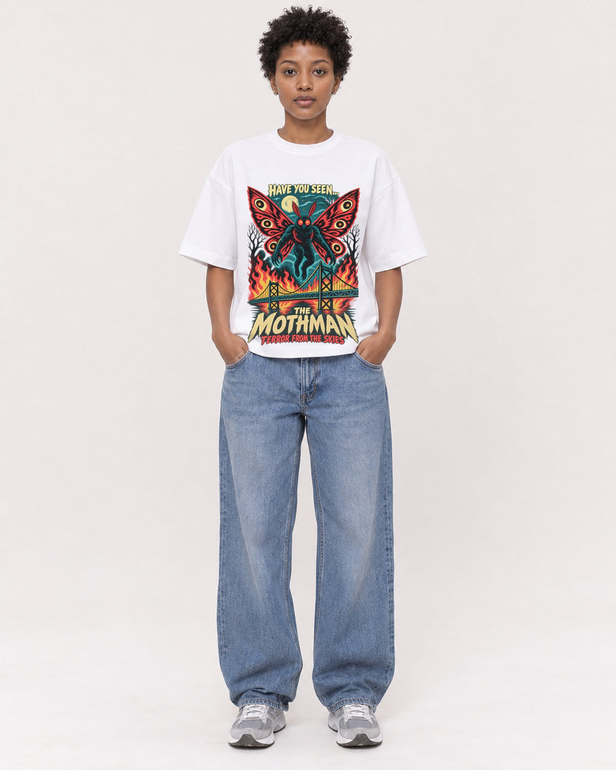 Mockup Boxy Heavyweight Tee White female full-body 35