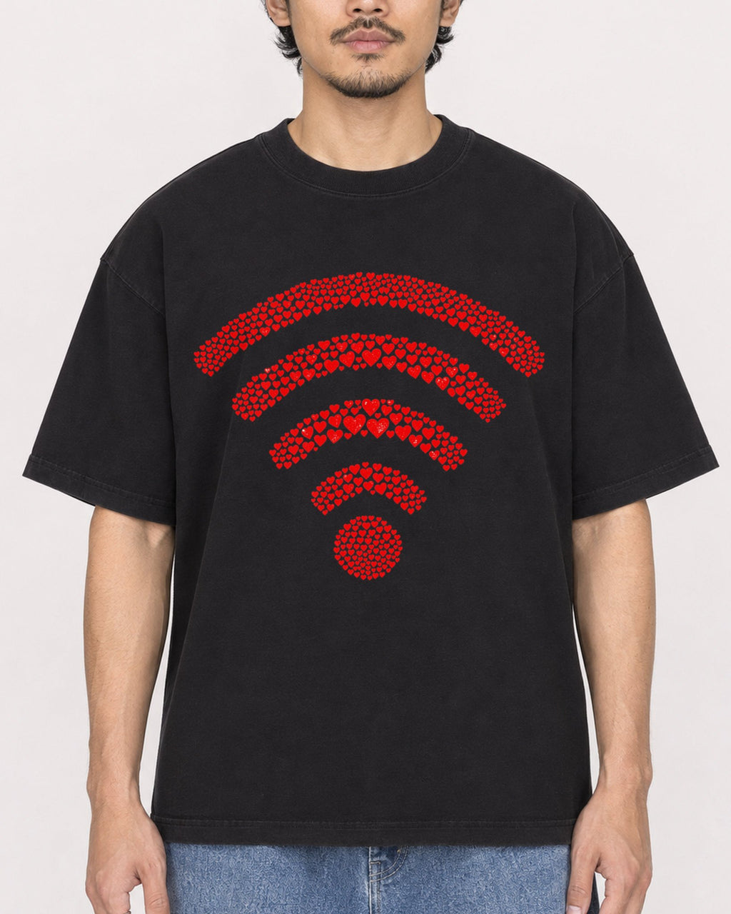 Mockup Boxy Heavyweight Tee Black male close-up 02