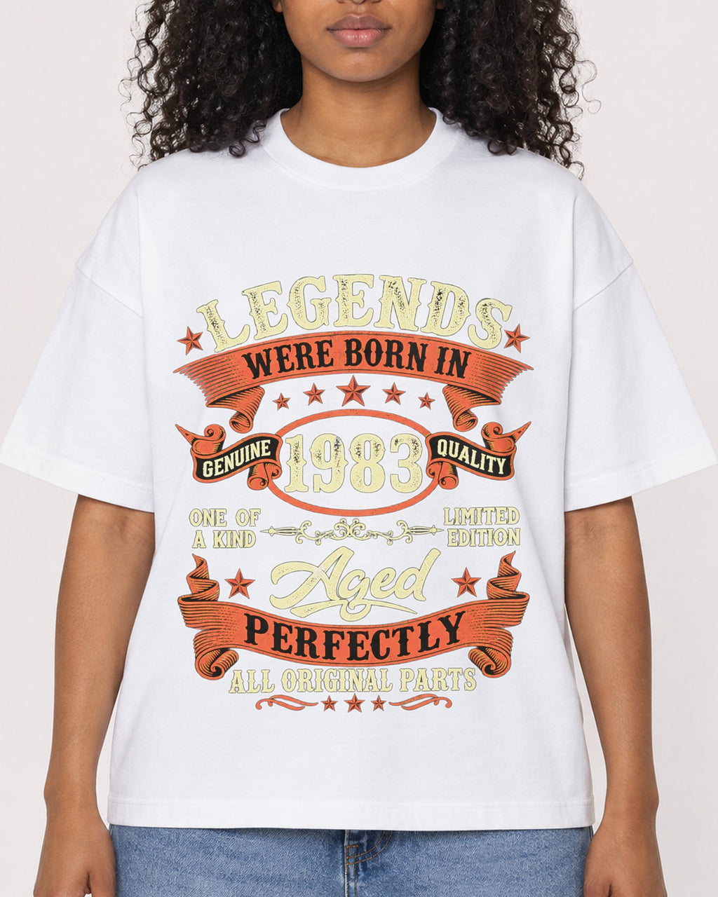 Mockup Boxy Heavyweight Tee White female close-up 05