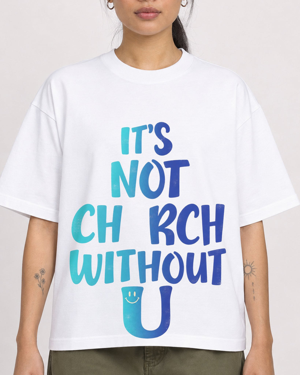 Mockup Boxy Heavyweight Tee White female close-up 42