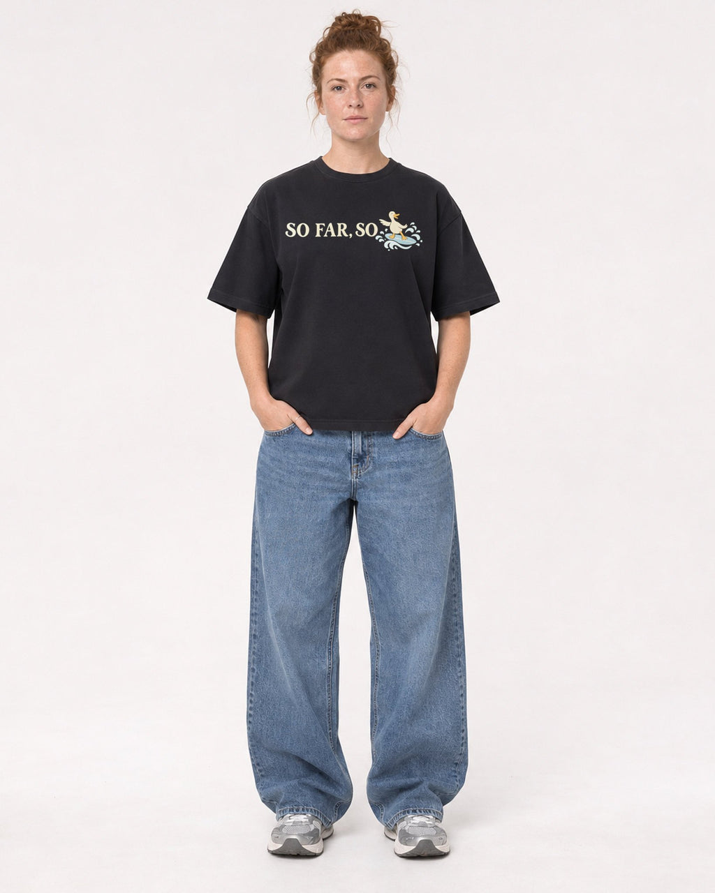 Mockup Boxy Heavyweight Tee Black female full-body 28