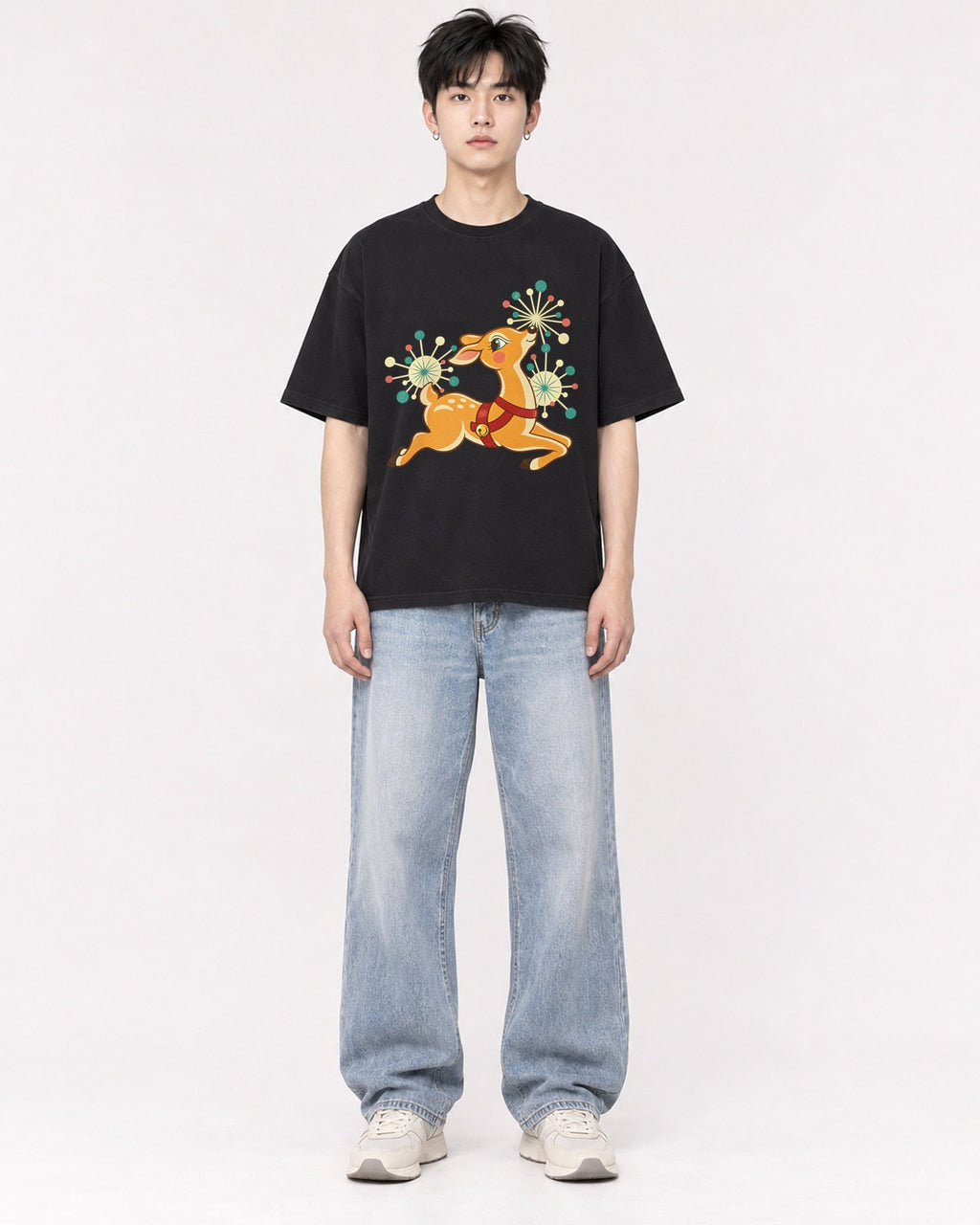 Mockup Boxy Heavyweight Tee Black male full-body 01