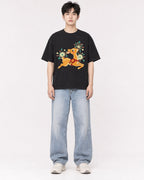Mockup Boxy Heavyweight Tee Black male full-body 01