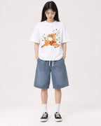 Mockup Boxy Heavyweight Tee White female full-body 01