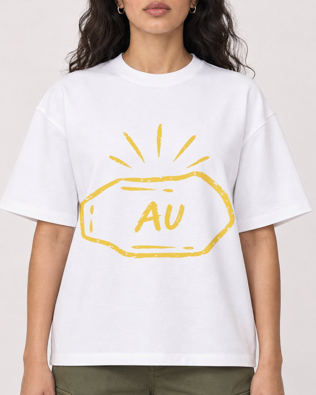 Mockup Boxy Heavyweight Tee White female close-up 07