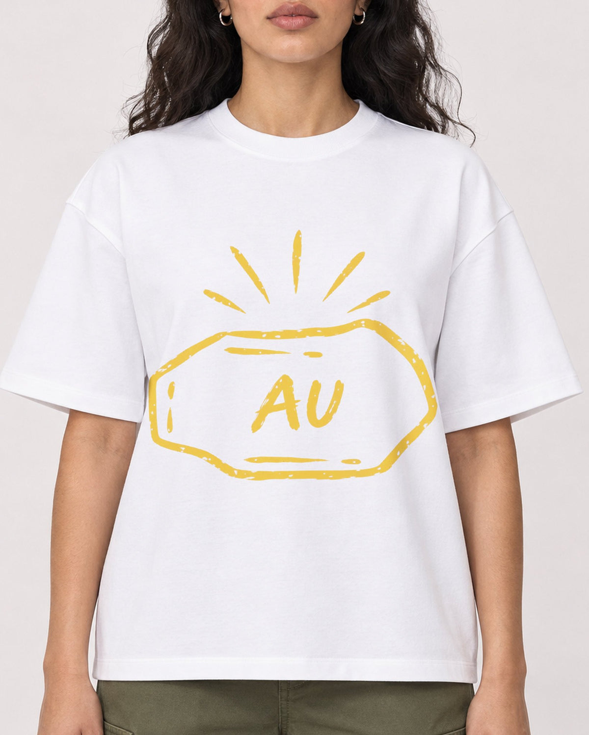 Mockup Boxy Heavyweight Tee White female close-up 07