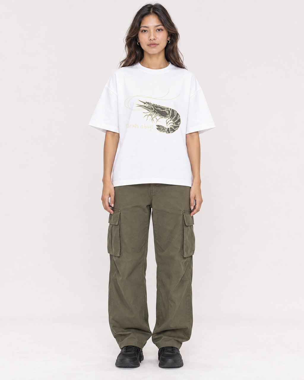 Mockup Boxy Heavyweight Tee White female full-body 02
