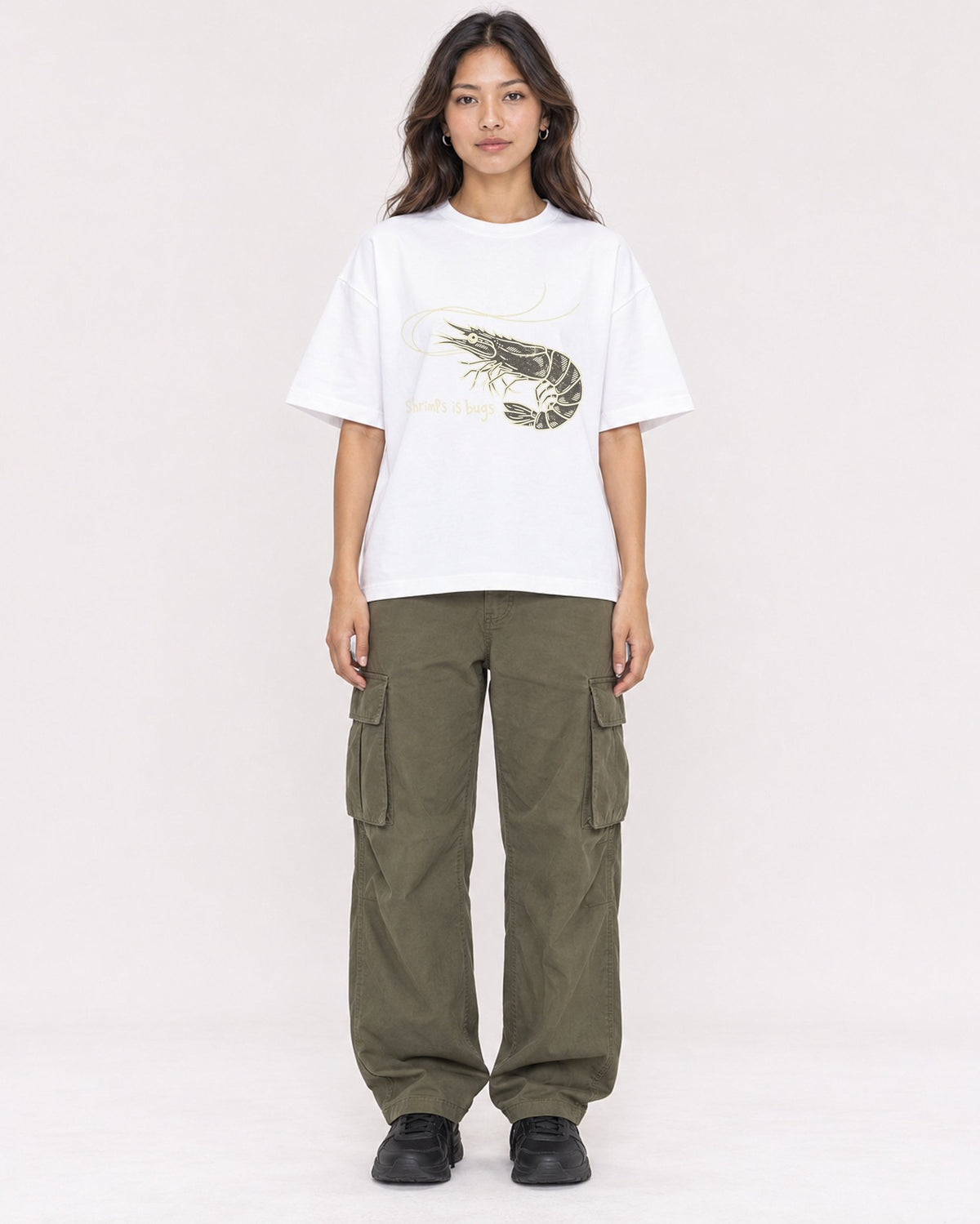 Mockup Boxy Heavyweight Tee White female full-body 02