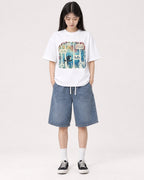 Mockup Boxy Heavyweight Tee White female full-body 01