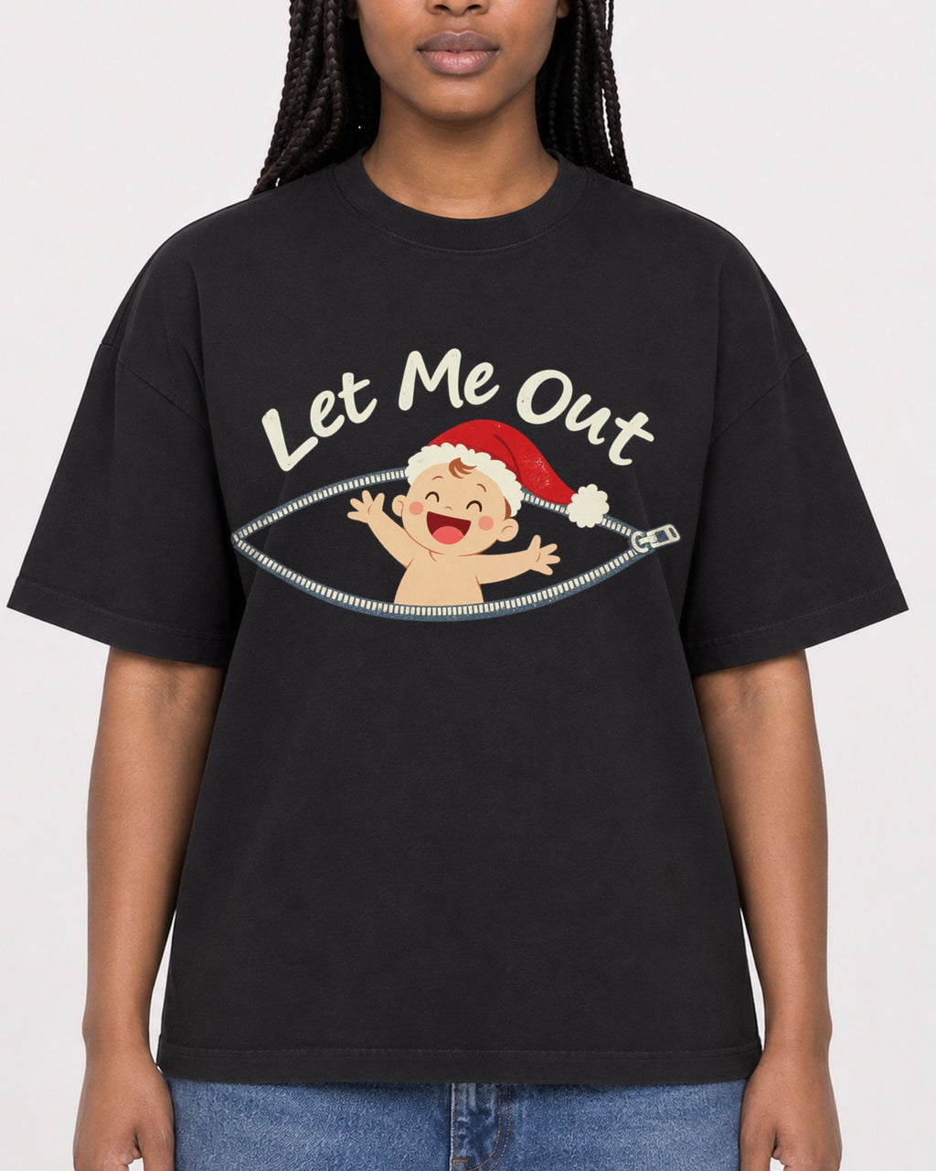 Mockup Boxy Heavyweight Tee Black female close-up 04