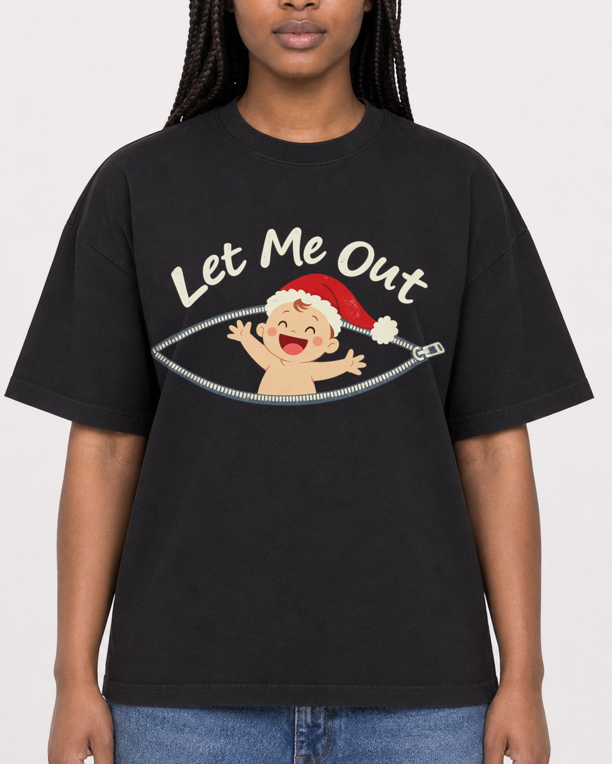 Mockup Boxy Heavyweight Tee Black female close-up 04