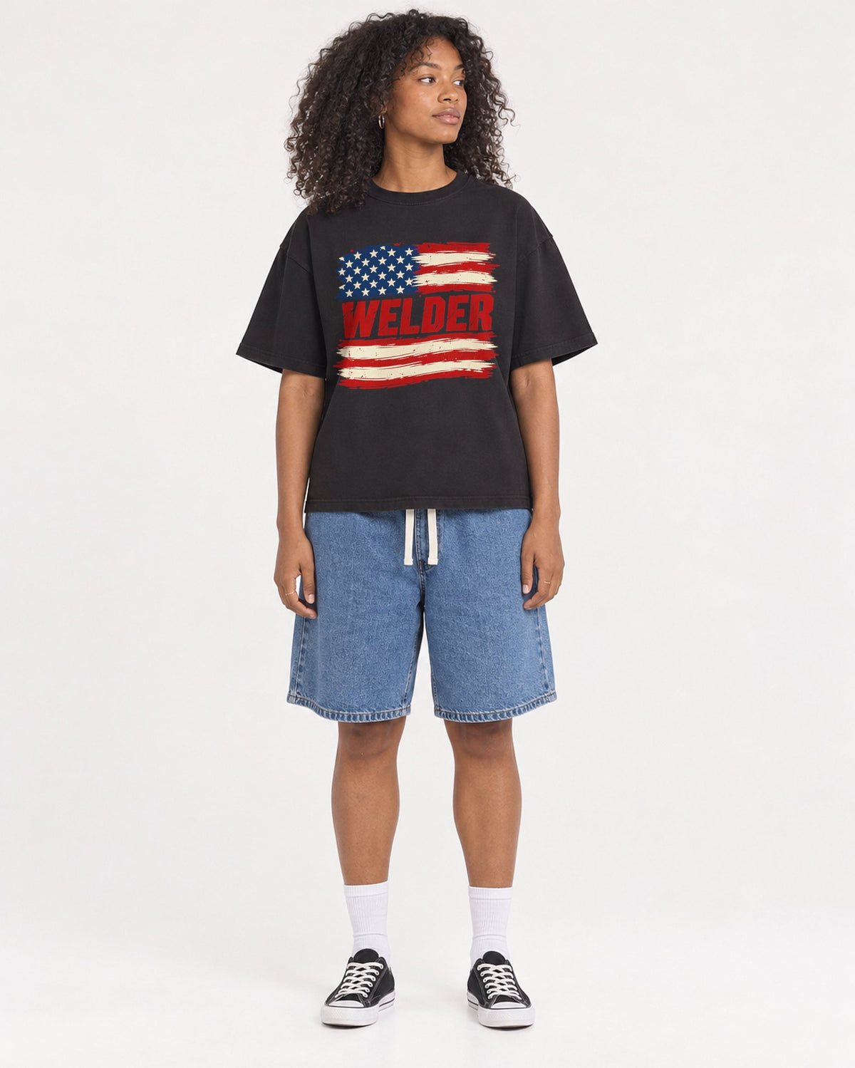 Mockup Boxy Heavyweight Tee Black female full-body 05