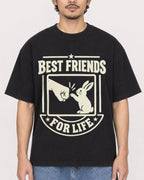 Mockup Boxy Heavyweight Tee Black male close-up 02
