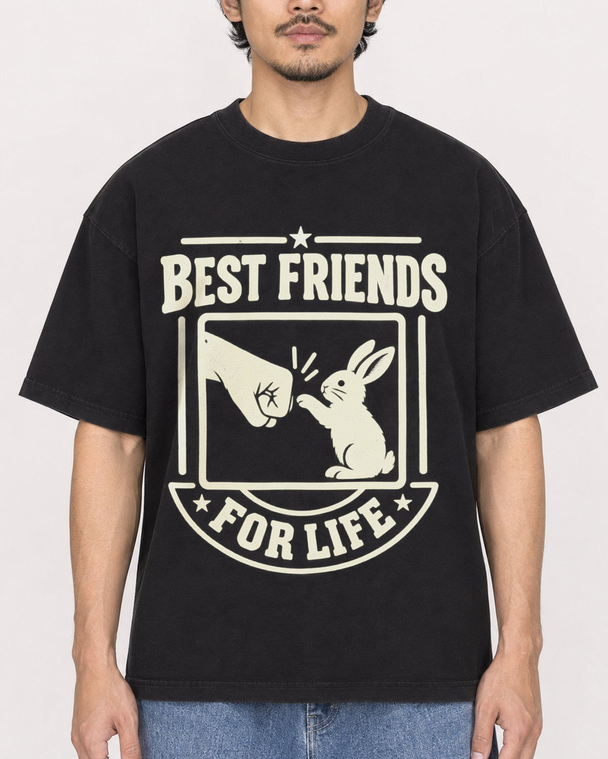 Mockup Boxy Heavyweight Tee Black male close-up 02