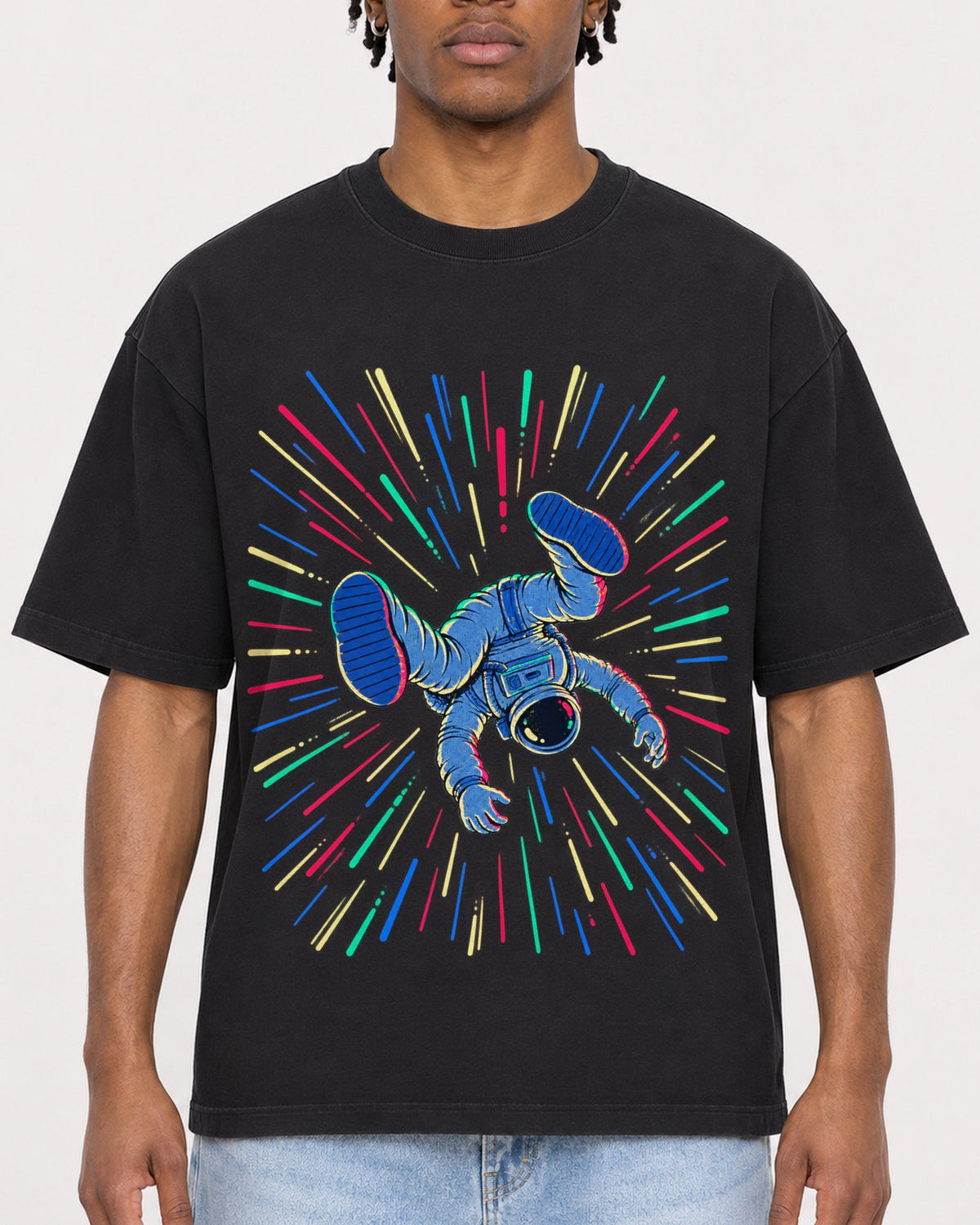 Mockup Boxy Heavyweight Tee Black male close-up 05