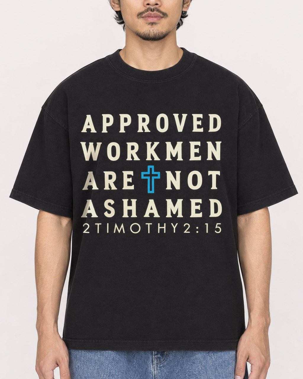 Mockup Boxy Heavyweight Tee Black male close-up 02