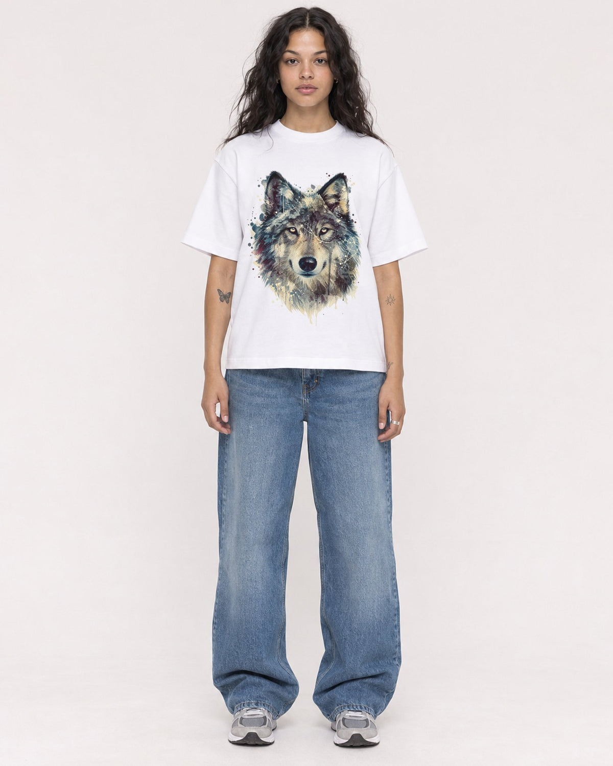 Mockup Boxy Heavyweight Tee White female full-body 30