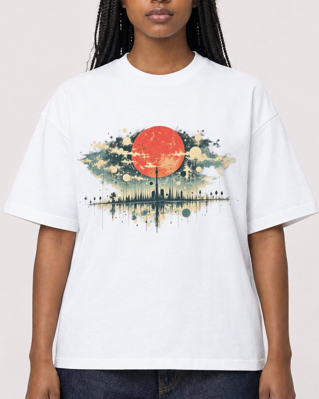 Mockup Boxy Heavyweight Tee White female close-up 04