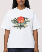 Mockup Boxy Heavyweight Tee White female close-up 04