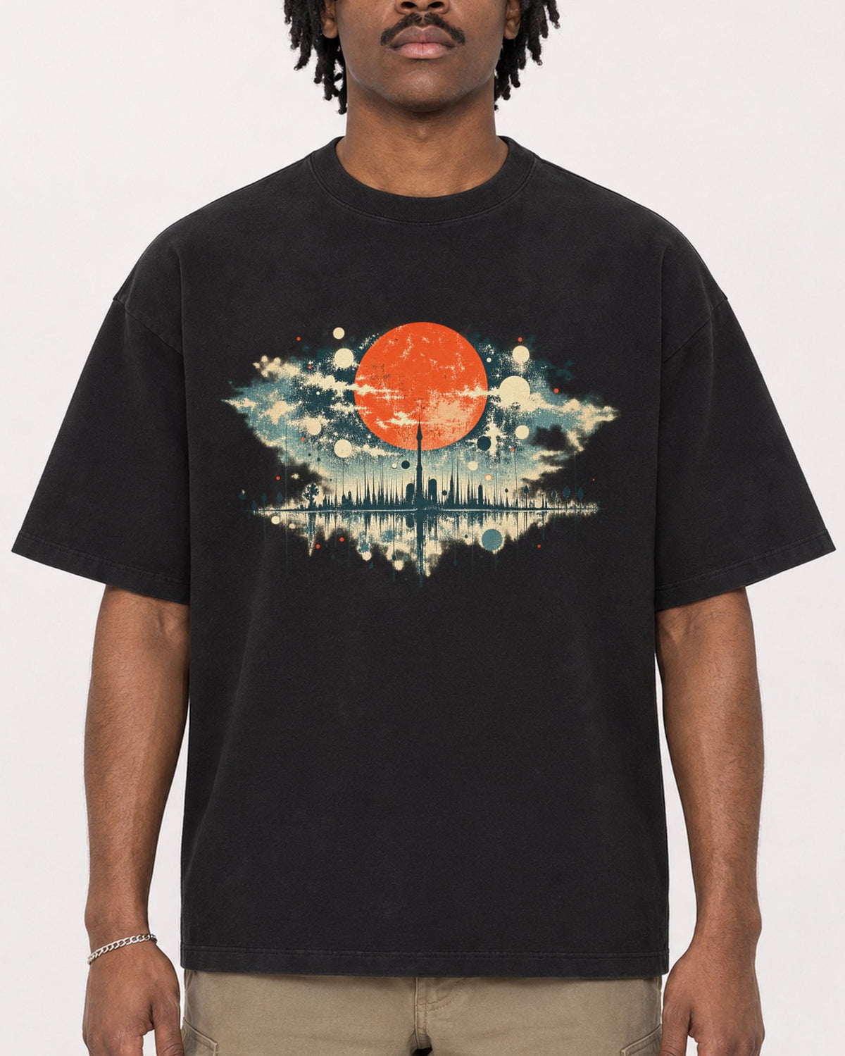 Mockup Boxy Heavyweight Tee Black male close-up 04
