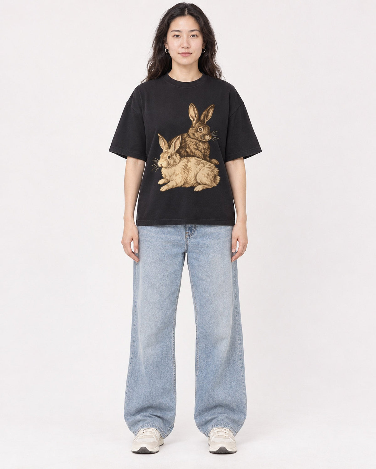Mockup Boxy Heavyweight Tee Black female full-body 03