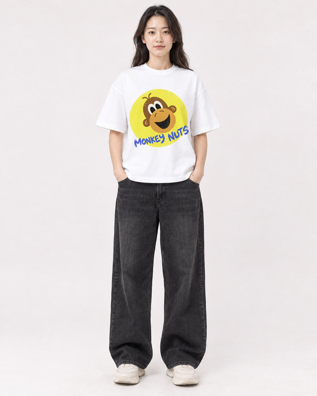 Mockup Boxy Heavyweight Tee White female full-body 03
