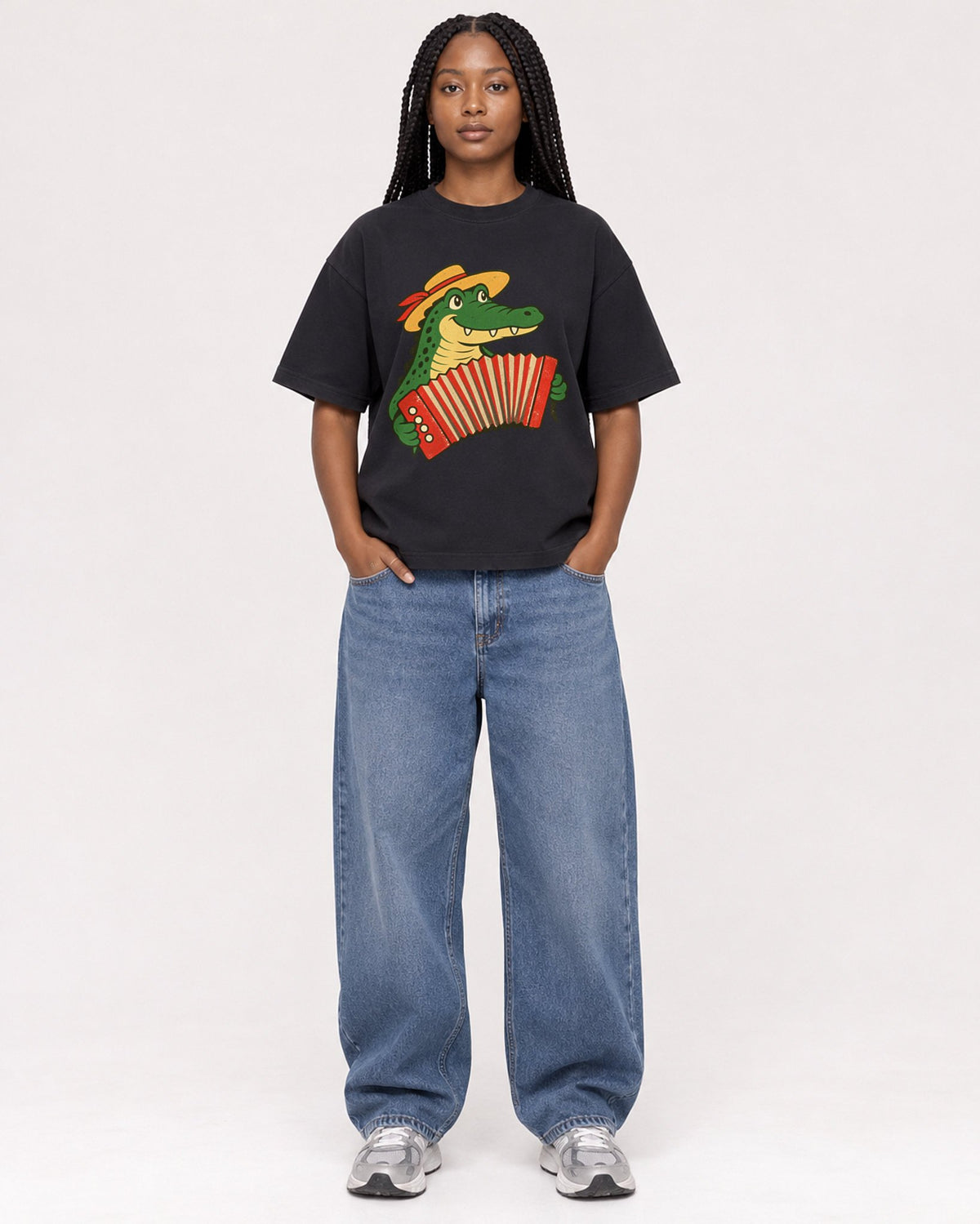 Mockup Boxy Heavyweight Tee Black female full-body 04
