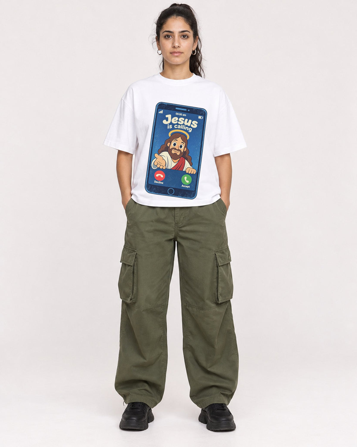 Mockup Boxy Heavyweight Tee White female full-body 47