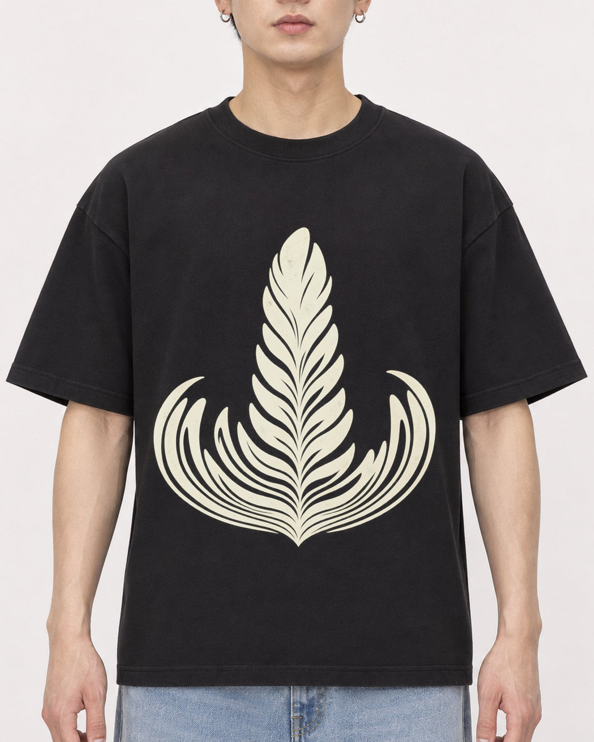 Mockup Boxy Heavyweight Tee Black male close-up 01
