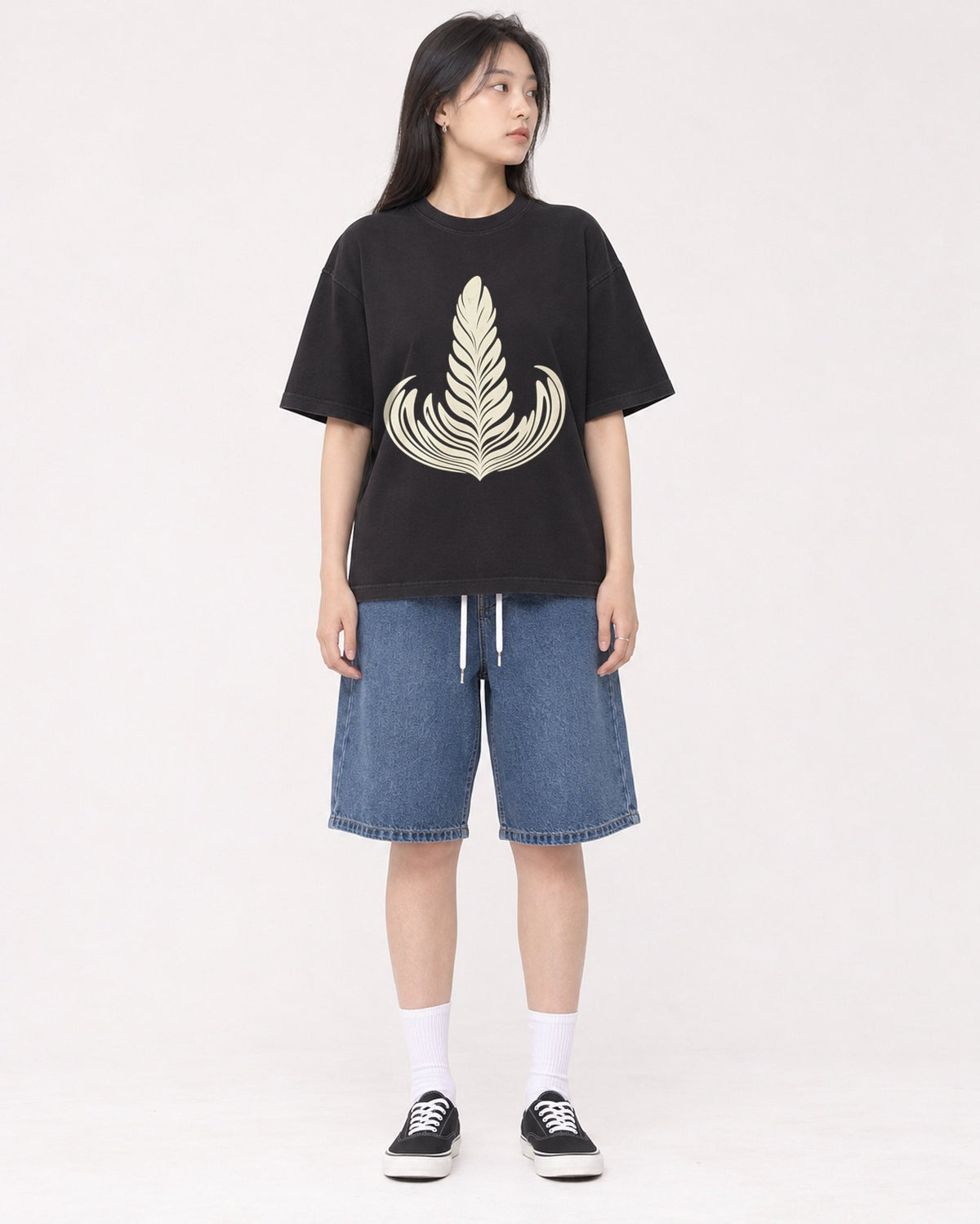 Mockup Boxy Heavyweight Tee Black female full-body 01