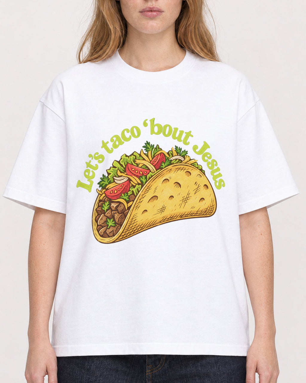 Mockup Boxy Heavyweight Tee White female close-up 49